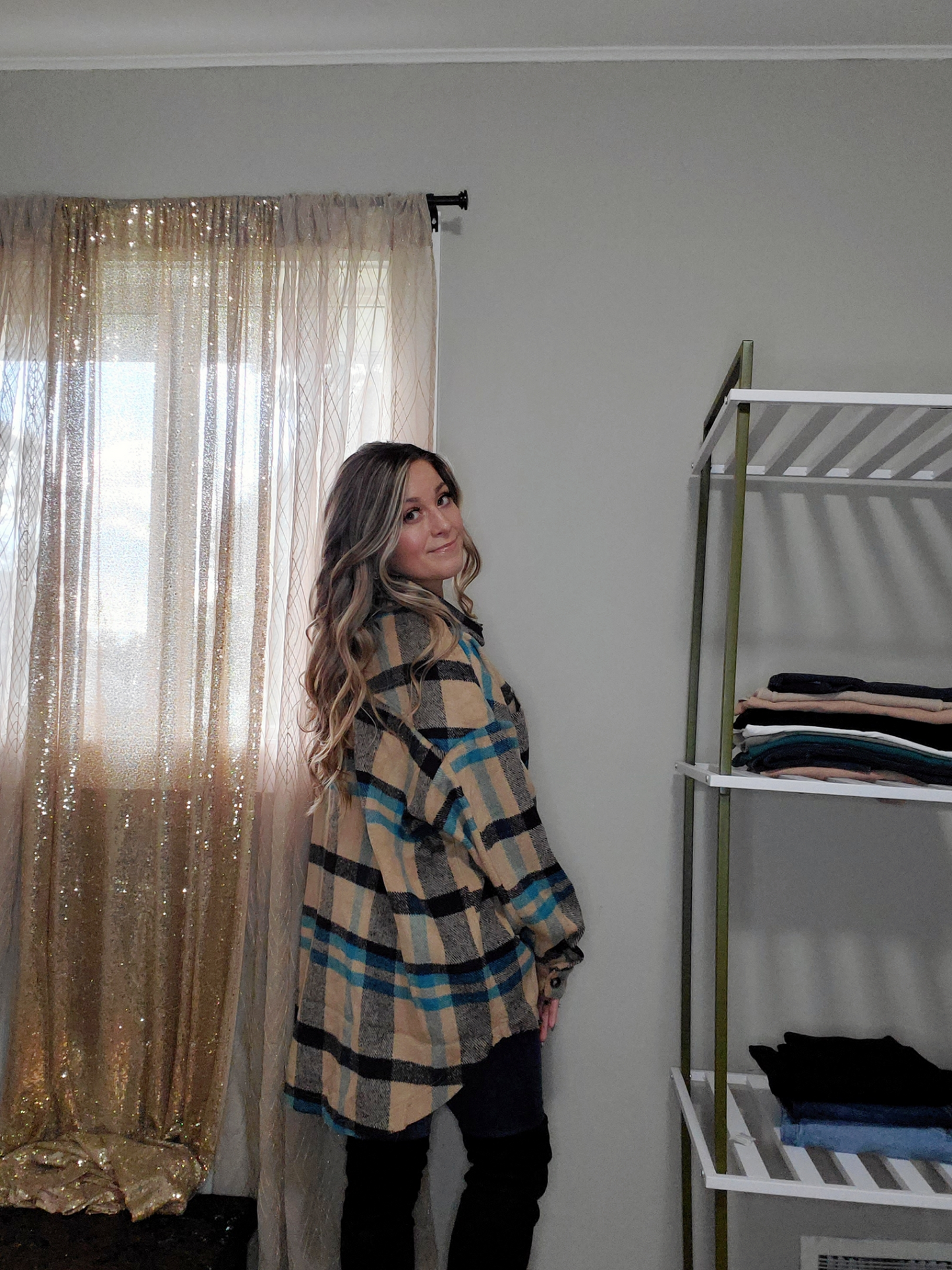 Breezy Day Women's Oversized Yarn Dyed Brushed Boyfriend Plaid Shacket in Blue & Tan