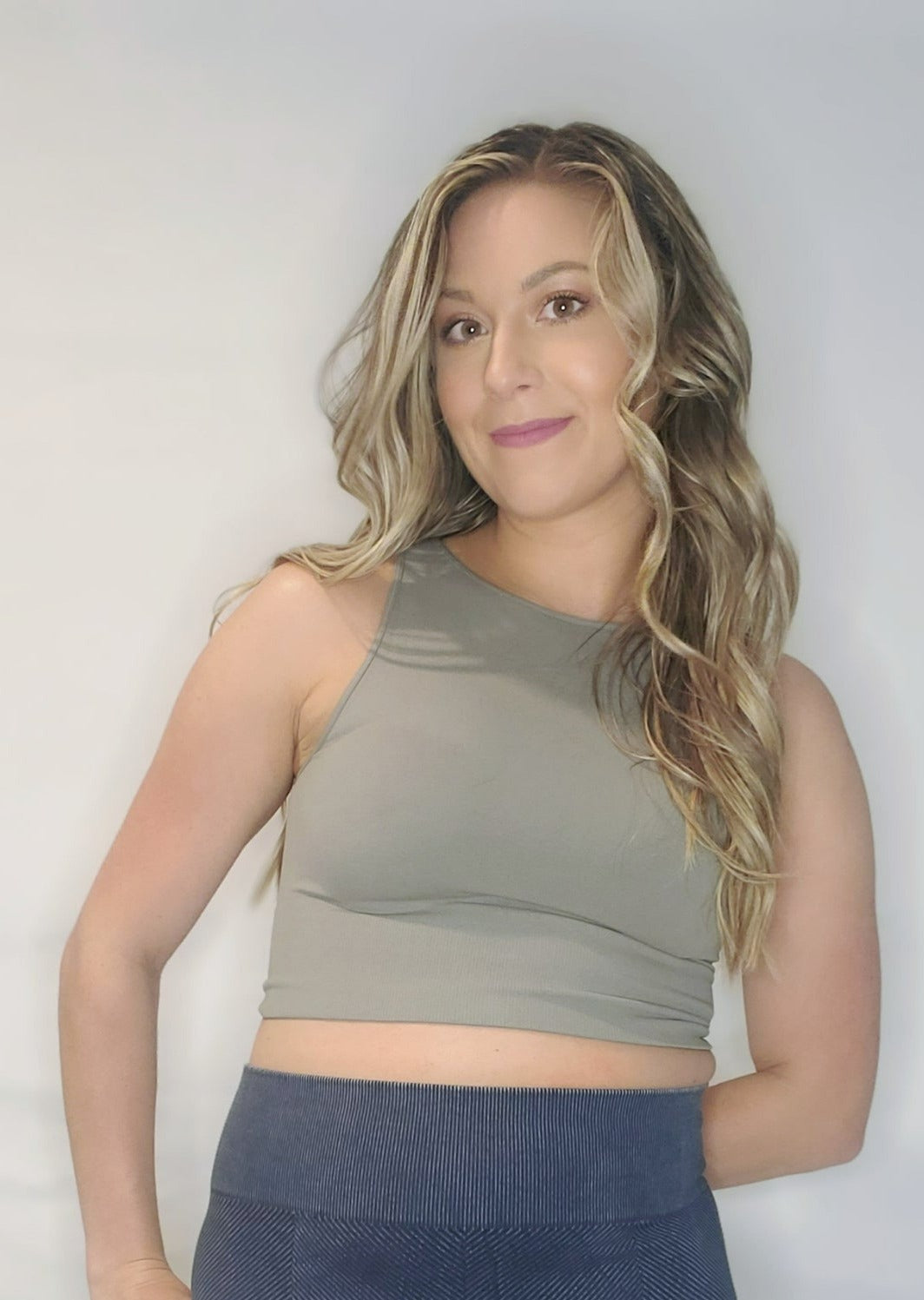 Breath In Super Elastic Women's Solid High-Neck Crop Top in Velvet Sage