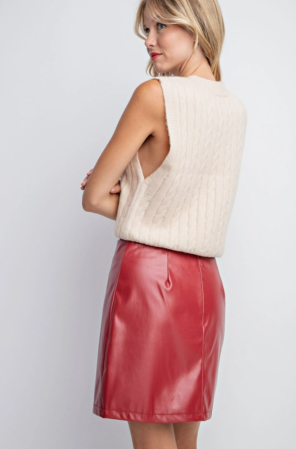 Holly Women's Fitted Faux Leather Mini Skirt in Red