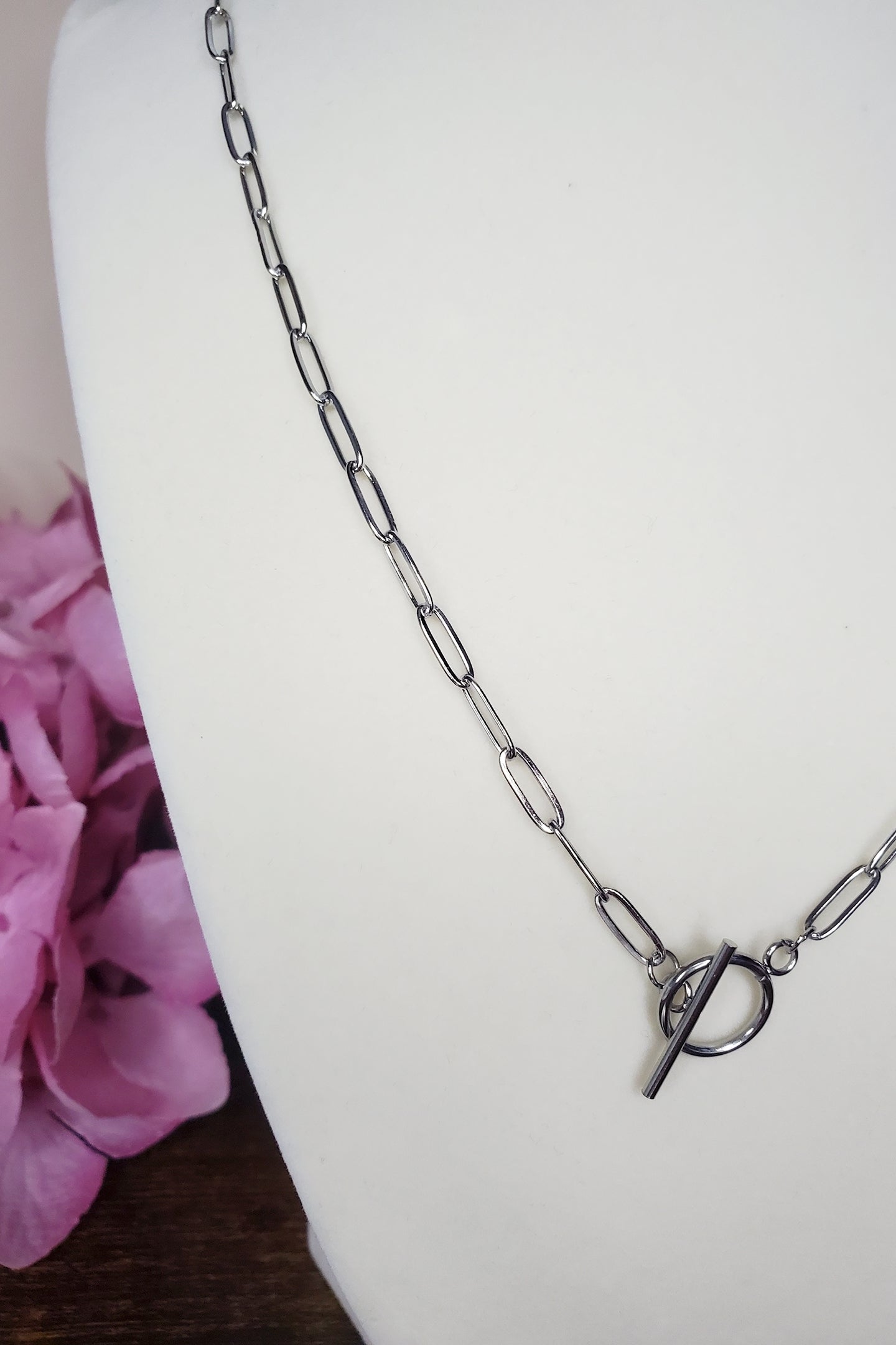 Stainless Steel 19" Toggle Clasp Paperclip Chain Necklace- Available in Gold & Silver!
