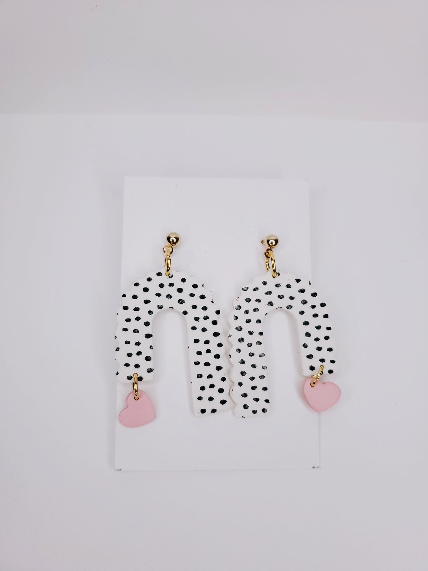 Handmade Scalloped Arch Dotted Heart Charm Clay Earrings in White & Pink