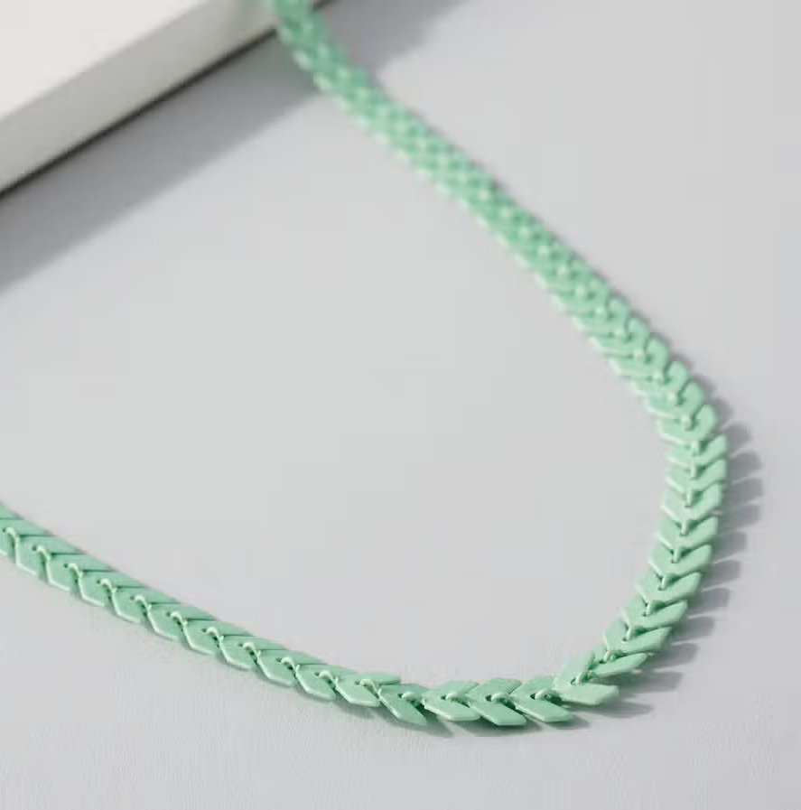 Link Together Arrow Chain 15" Necklace in Mint