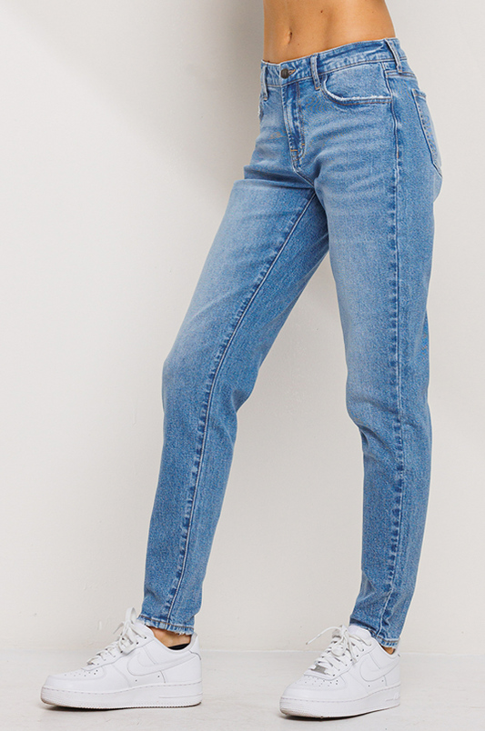 Claire Women's Mid-Rise 29" Inseam Mom Skinny Jeans in Medium Wash Denim