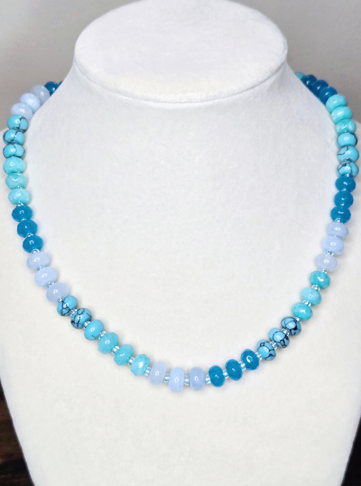 Vibrant Blue 16.75" Rondelle Beaded Necklace