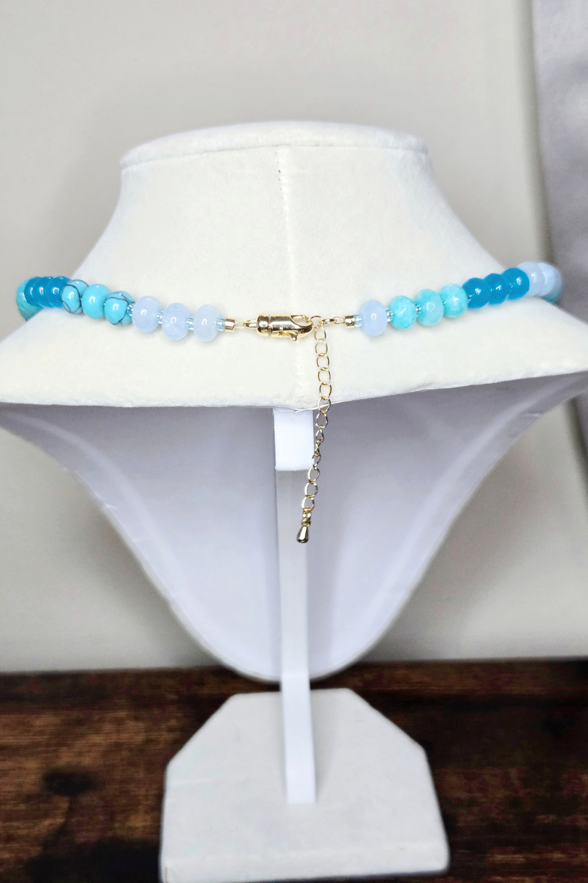Vibrant Blue 16.75" Rondelle Beaded Necklace